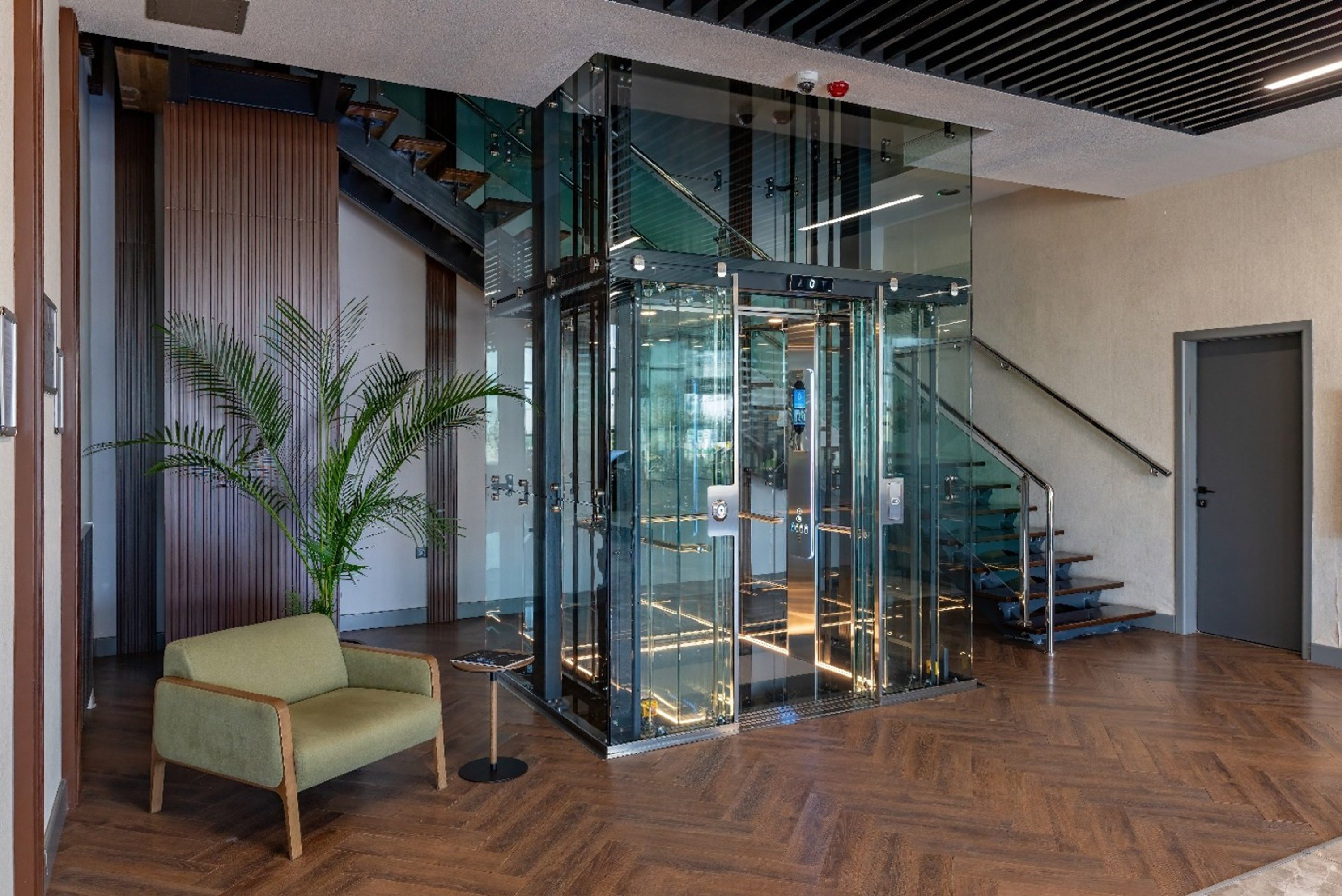 “EKA S1 Belt” Panoramic Passenger Elevator